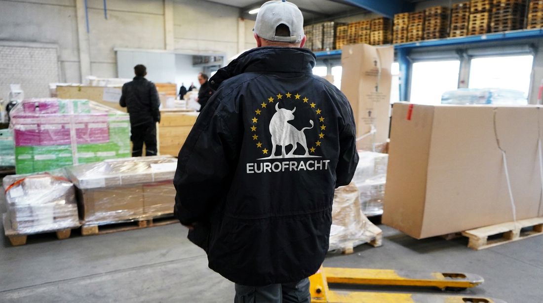 EUROFRACHT Mitarbeiter im Lager